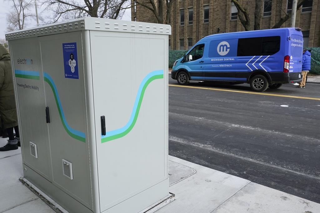 New technology installed beneath Detroit street can charge