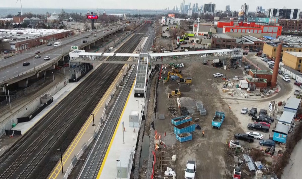 Un plan massif d’expansion du transport en commun dans la région du Grand Toronto progresse malgré les appels à l’amélioration