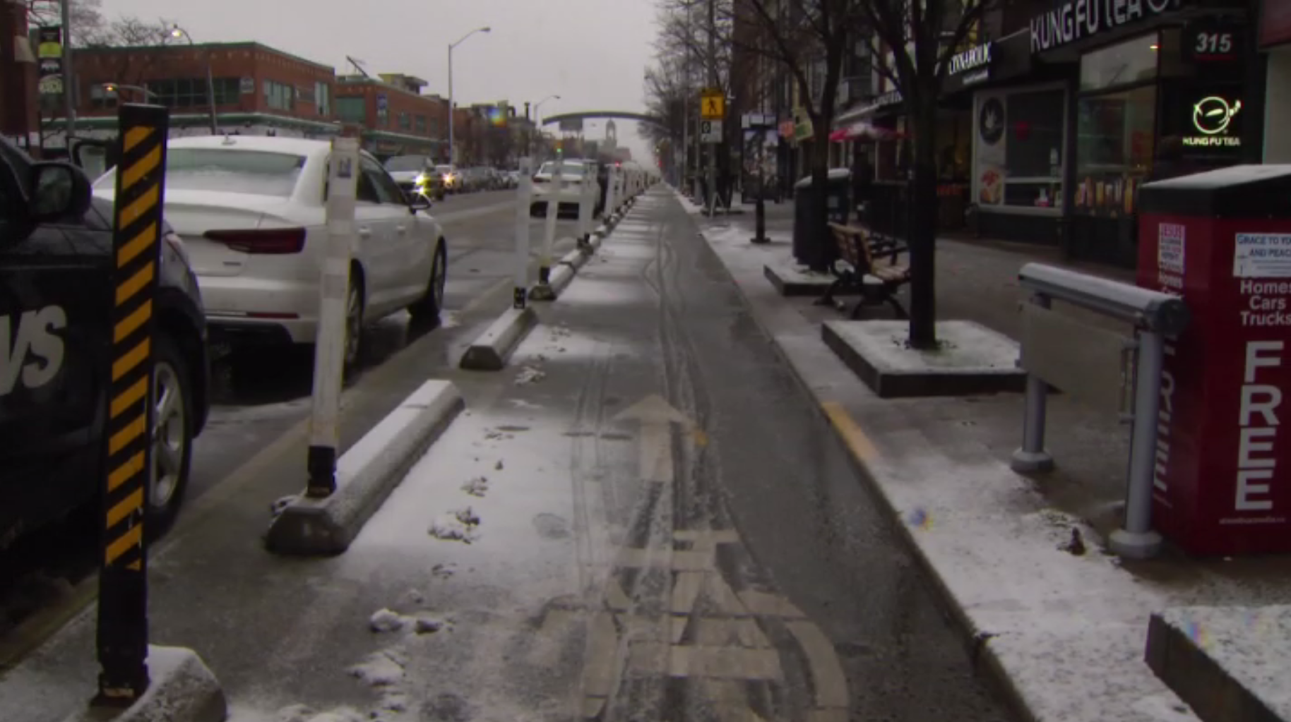 通过该动议，希望在多伦多冬季创建更安全的自行车道