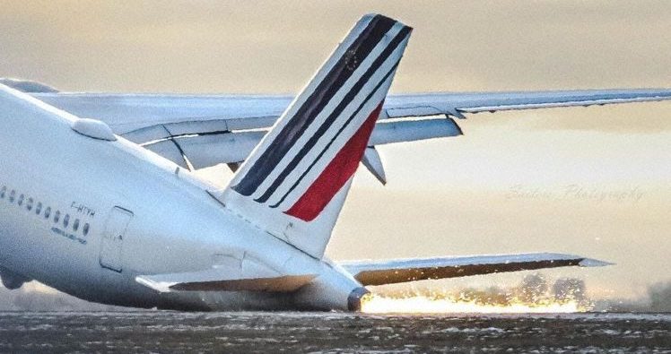 Een Air France-vlucht kon niet landen, waardoor een staartaanval ontstond