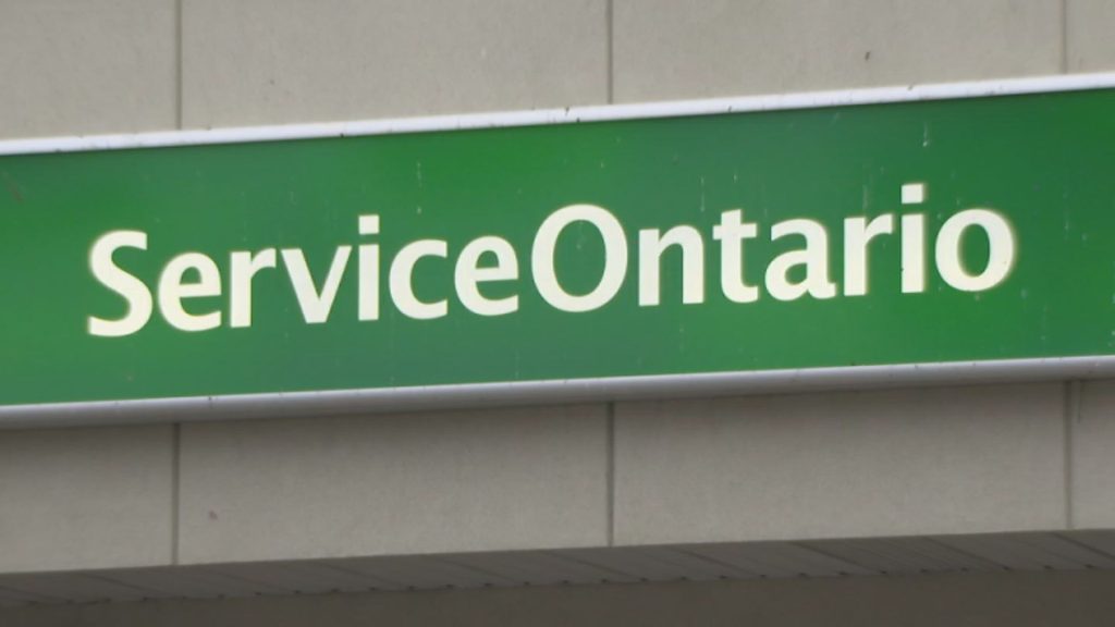 ServiceOntario employee worked with auto theft ring to forge vehicle documents: police