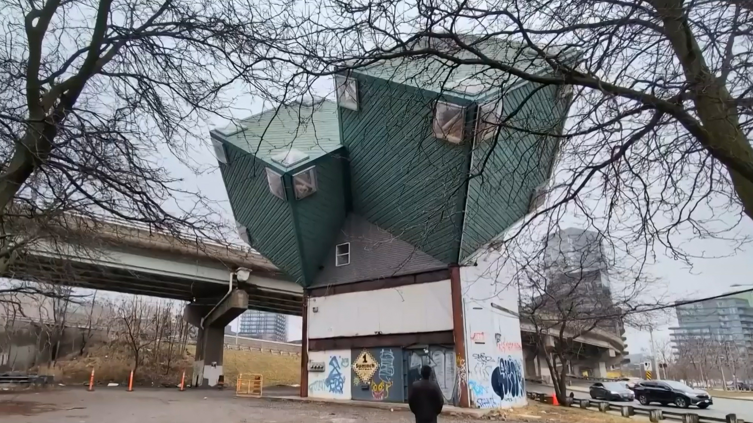 多伦多标志性的方块屋面临不确定的未来