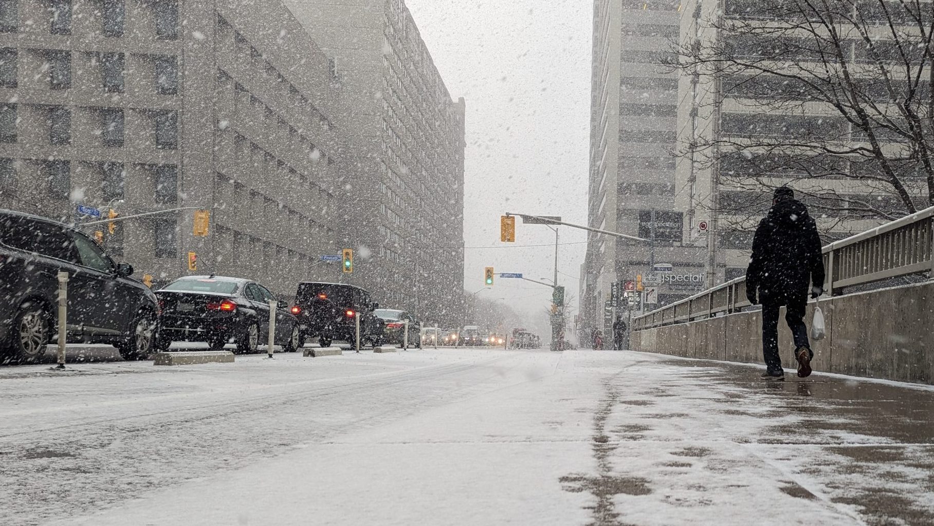 Both commutes to be affected by snow, winter weather travel advisory issued for southern Ontario