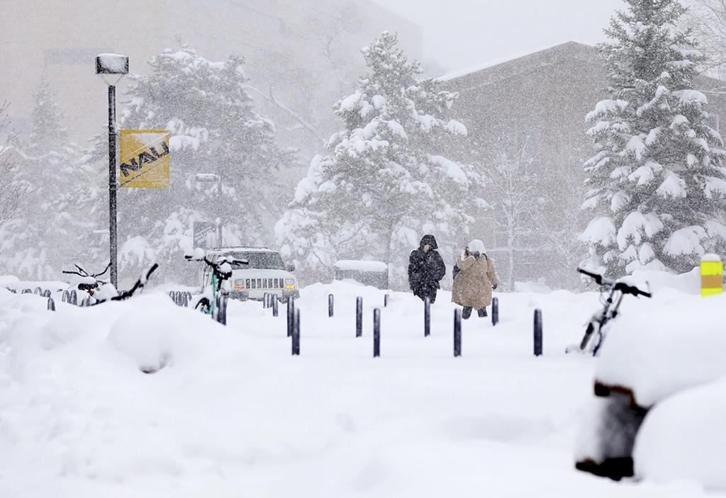 Winter storm dumps several feet of snow on Sierra Nevada