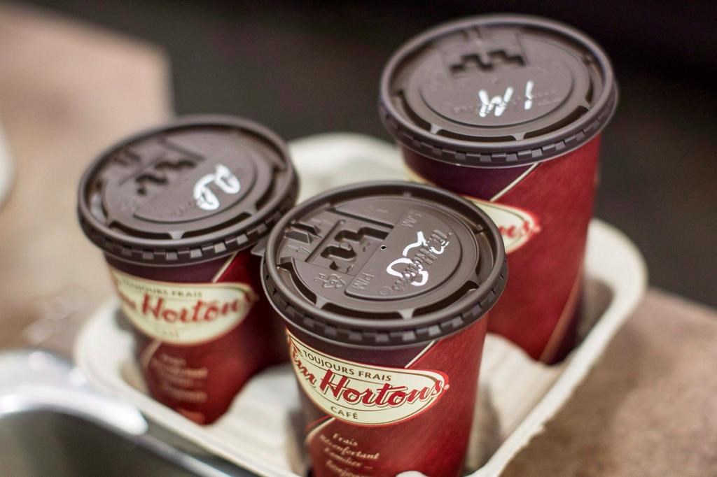 Torontonians can now toss their used coffee cups in the blue bin