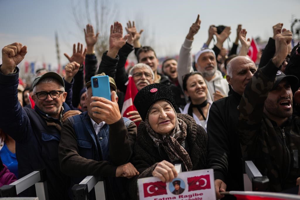 Turkey's high-stakes mayoral races are expected to be close. Volunteer monitors will be key