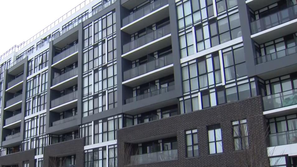 Landlord speaks out after becoming victim to a suspected rental scam targeting new immigrants