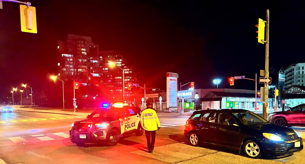 Cyclist struck by vehicle in Scarborough