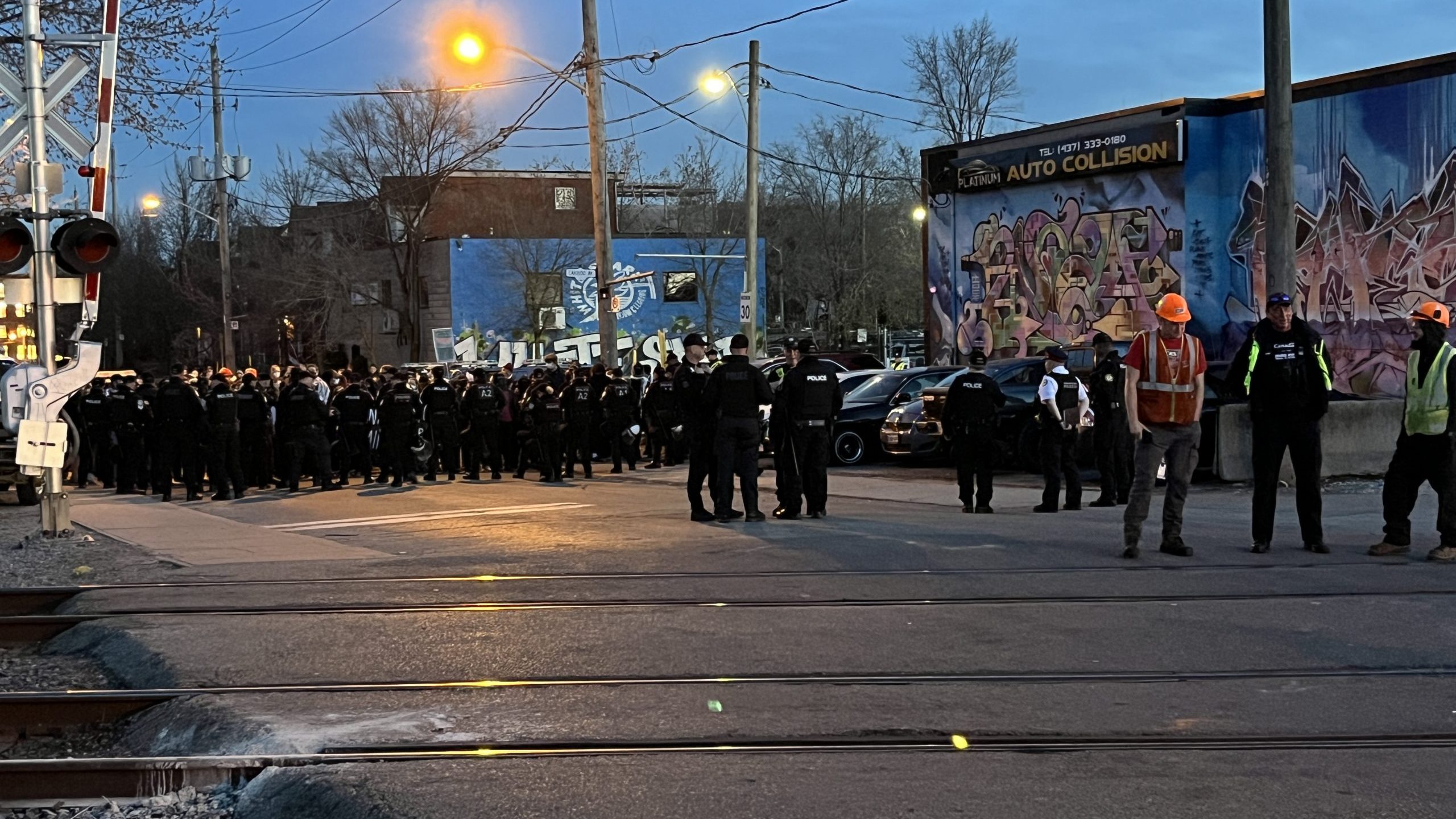 4 arrests made during Pro-Palestinian protest that blocked rail line in ...