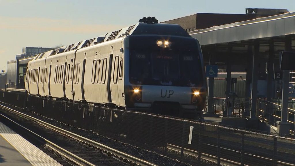 Ontario transportation minister orders Metrolinx to scrap UP Express service changes