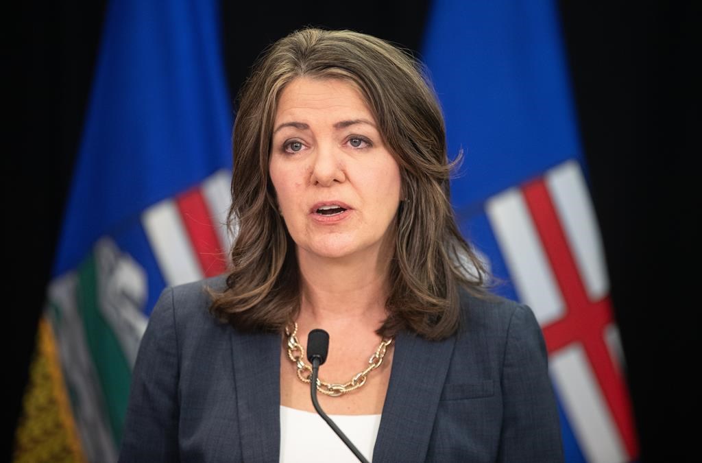New bill would require Alberta cities, towns to get okay from province for federal funding