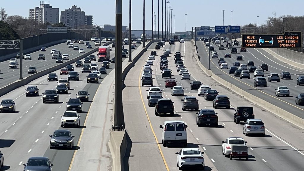 Major construction, lane closures return to Hwy. 401 on Wednesday