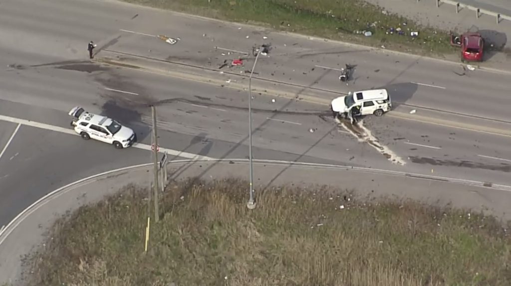 2 injured in Whitby crash; Hwy. 407 off-ramps to Thickson Road closed