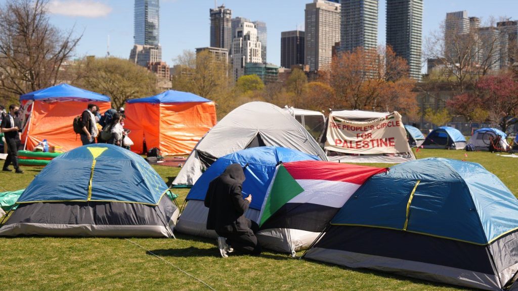 Pro-Palestinian demonstrators set up encampment at University of Toronto
