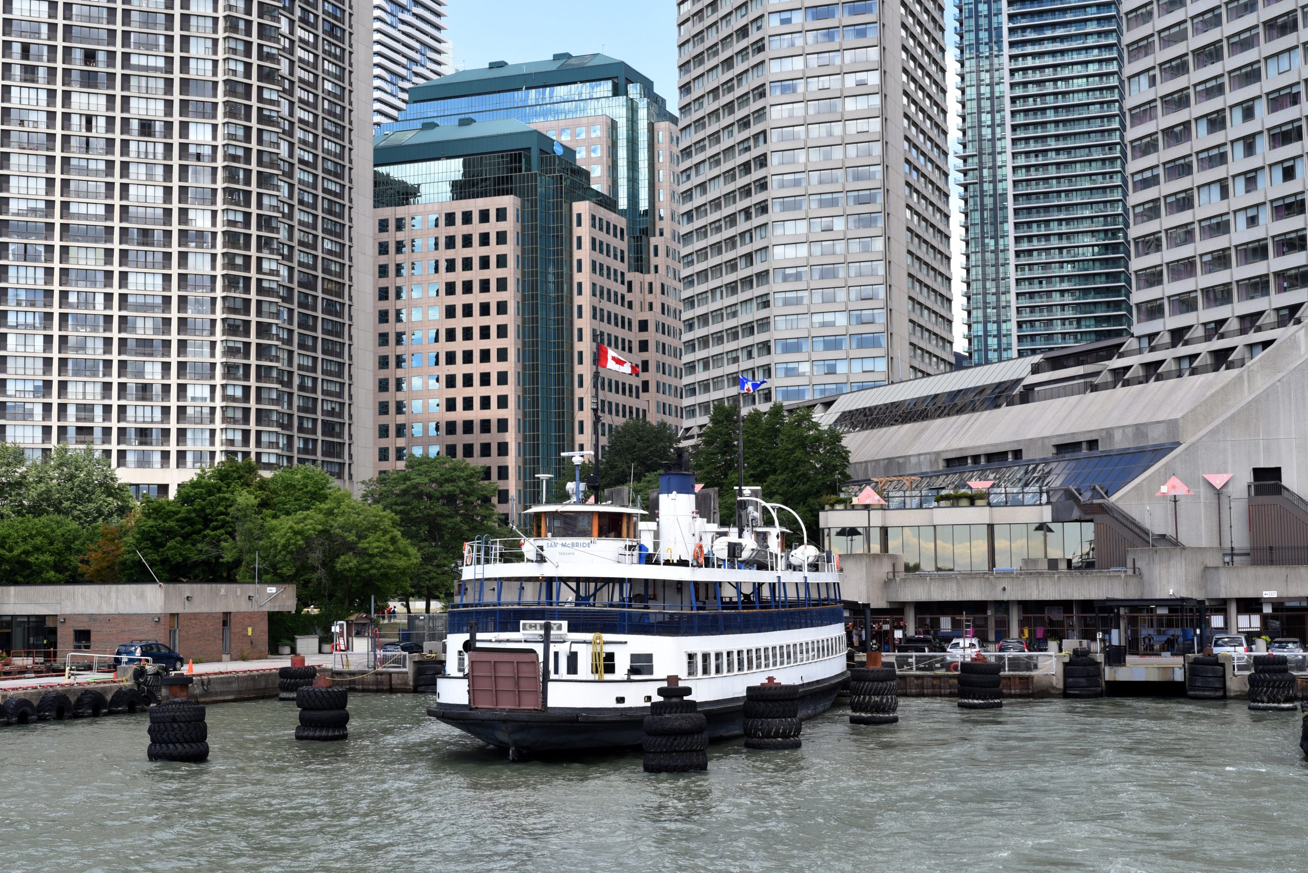 2 of 5 ferries out of service ahead of busy weekend on Toronto Islands