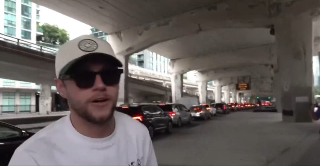 Singer Niall Horan forced to walk to Toronto concert due to traffic