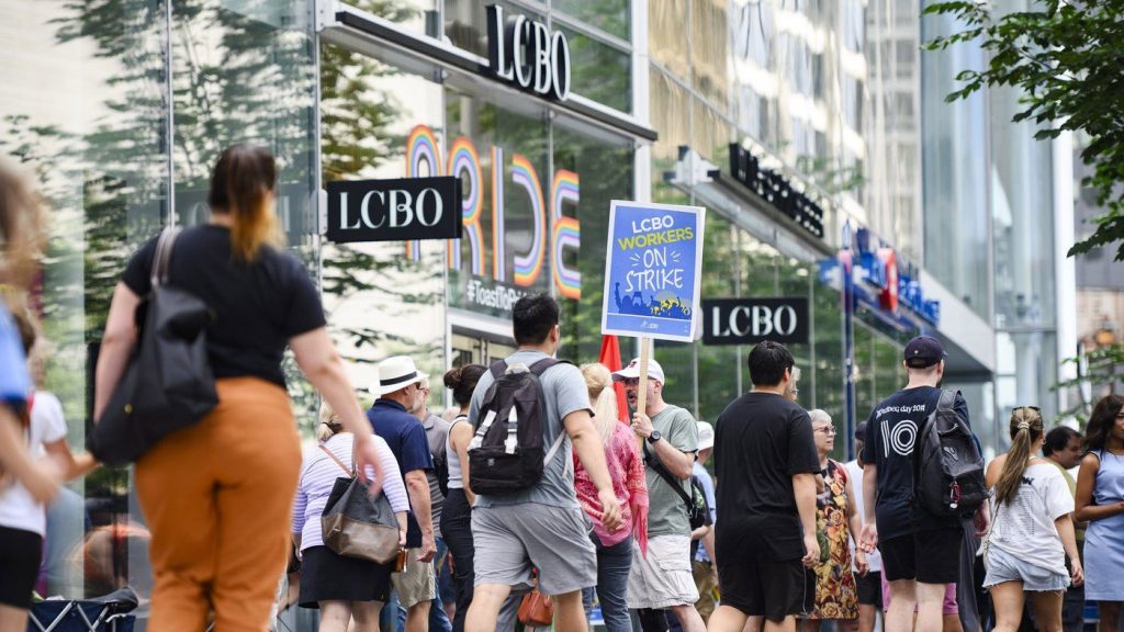 LCBO workers hold rally in downtown Toronto to mark day 2 of historic strike