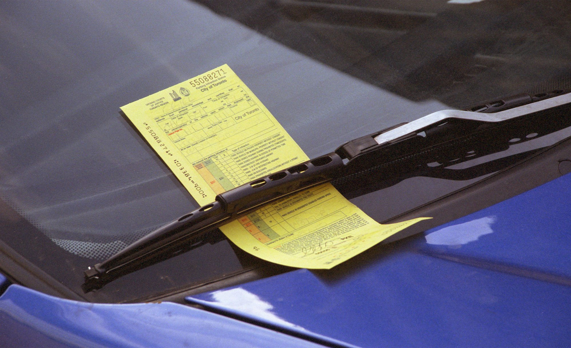 Woman says she received blank parking ticket in Toronto