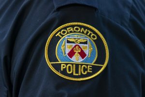 Alleged carjacking suspects flee after Gardiner takedown; one jumps off expressway