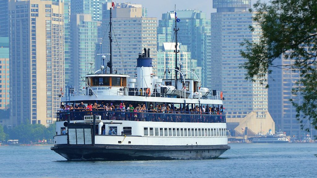 Toronto Island ferry forced to perform an emergency stop due to mechanical issue