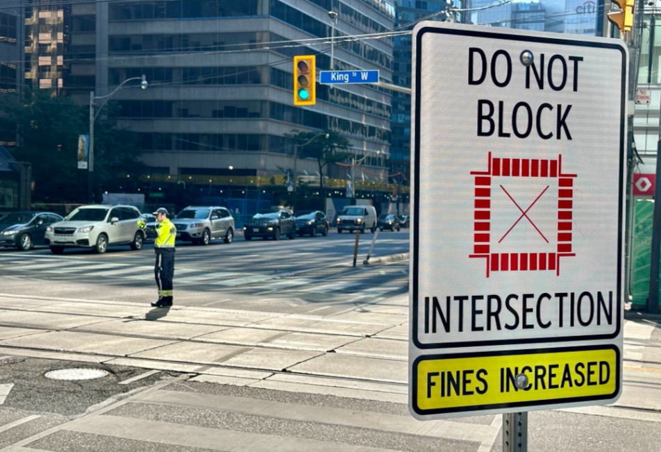 'We're going to fine you': City announces harsh 'blocking the box' penalties in Toronto