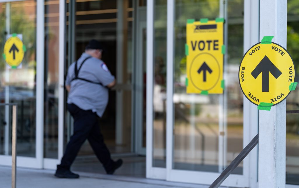 Voters head to the polls for byelections in Montreal and Winnipeg