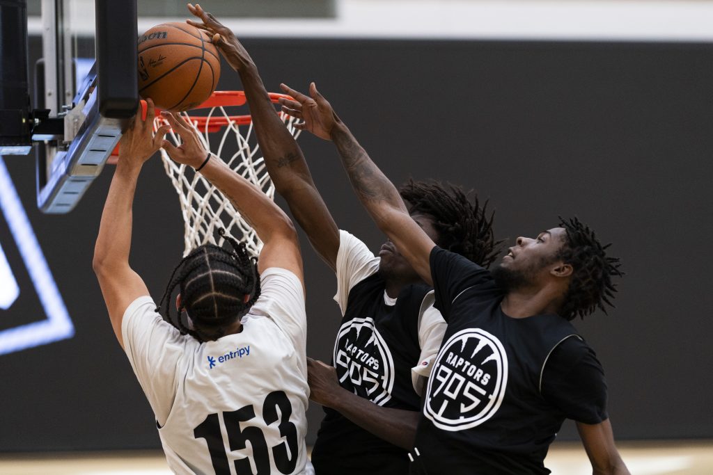 Players compete at the Raptors 905 open tryout, in Toronto, Saturday, Sept. 21, 2024. THE CANADIAN PRESS/Paige Taylor White