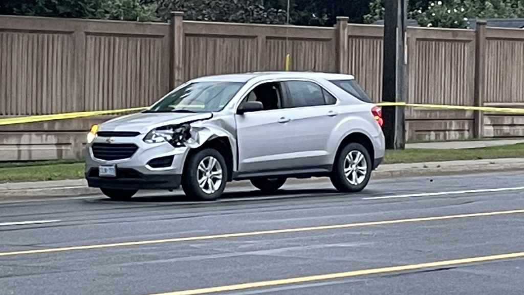 Female pedestrian struck by vehicle, critically injured in Mississauga