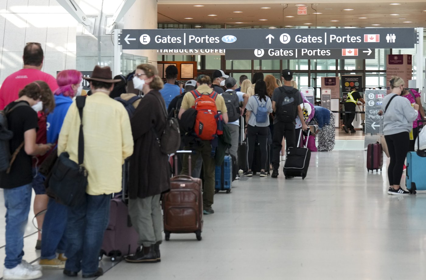 Canadian airlines push back against court challenge on passenger complaints