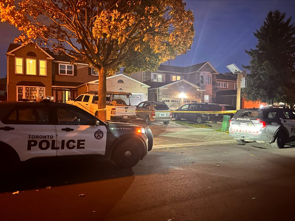 Man in his 40s allegedly stabbed in Scarborough, police say