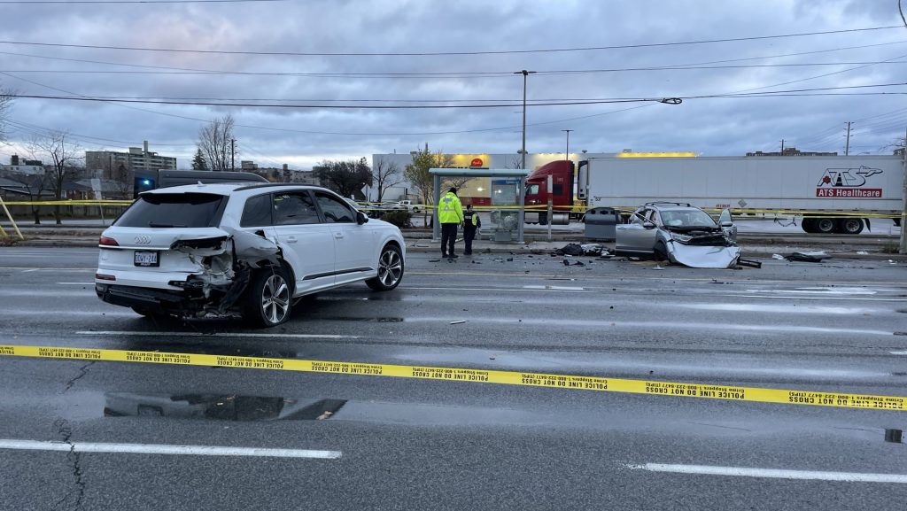 5 injured in crash involving stolen vehicle in Scarborough, several youths arrested