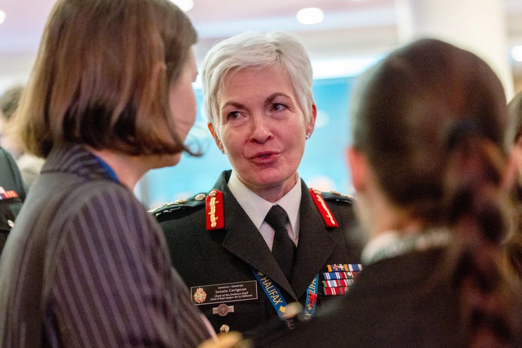 Canada's top general takes on U.S. senator in defending womens' role in combat units