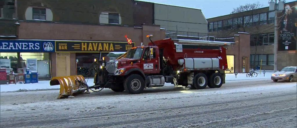 Snowfall to impact Toronto, GTA commutes with winter weather travel advisory in effect