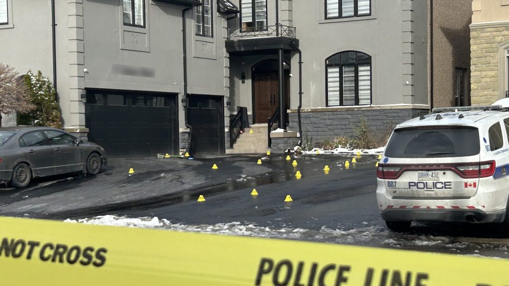 Targeted double shooting in Brampton leaves man dead, another seriously injured