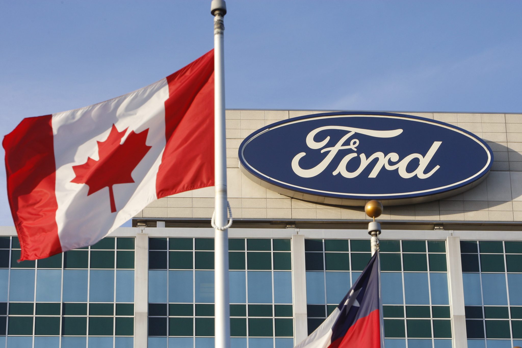 Minister says automakers won’t move Canadian plants to the U.S. anytime ...