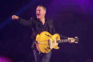 Bryan Adams plans 19 Canadian stops on North American tour
