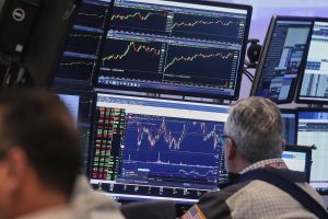 S&P/TSX composite down nearly 100 points, U.S. stock markets mixed
