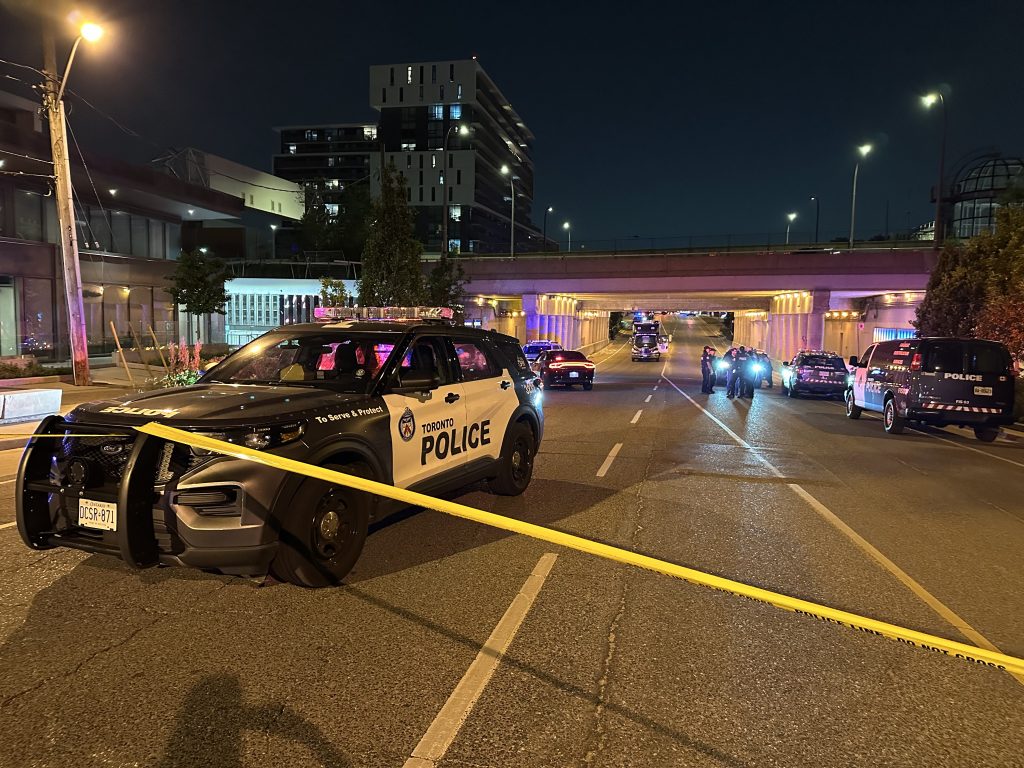 1 man dead after North York shooting, 5 others sent to hospital