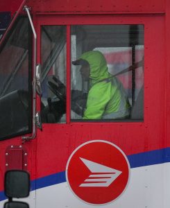 Canada Post union files labour practices complaint