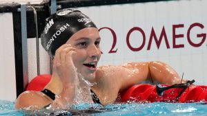 Summer McIntosh sets another world record at Canadian swimming trials