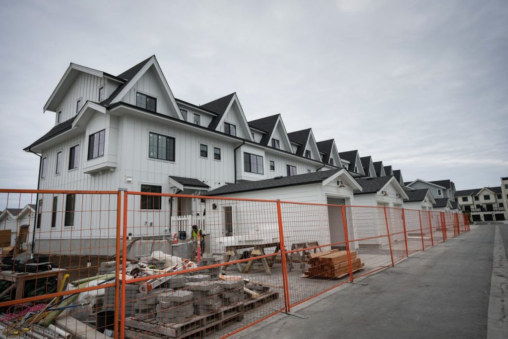 Homeowners to Curb Spending Amid Rising Mortgage Renewals, Says TD