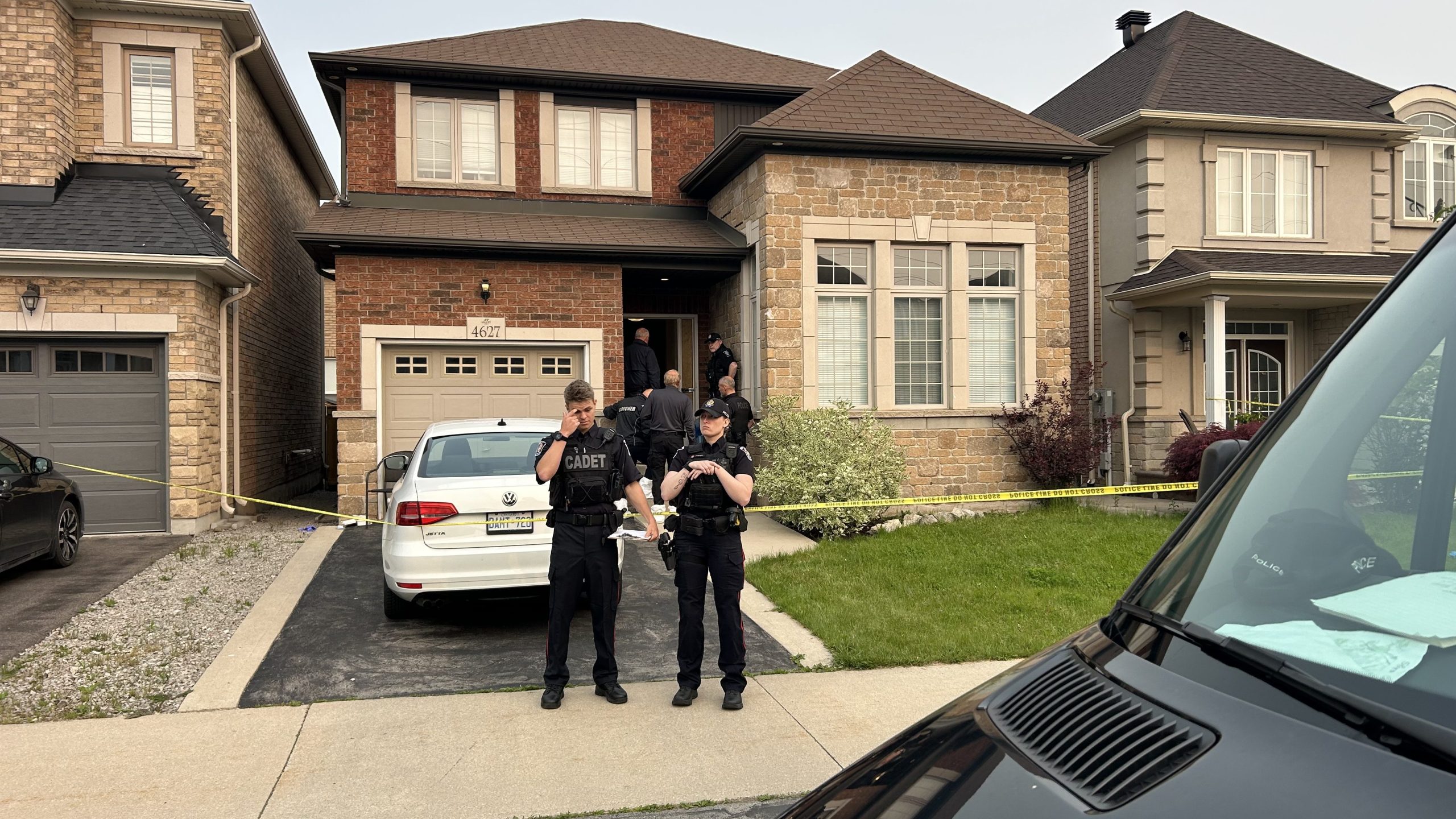 2 men dead, woman injured following ‘isolated’ incident in Burlington: SIU