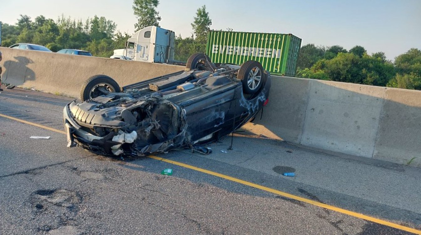 Driver charged after rollover crash on Highway 6 near Cambridge