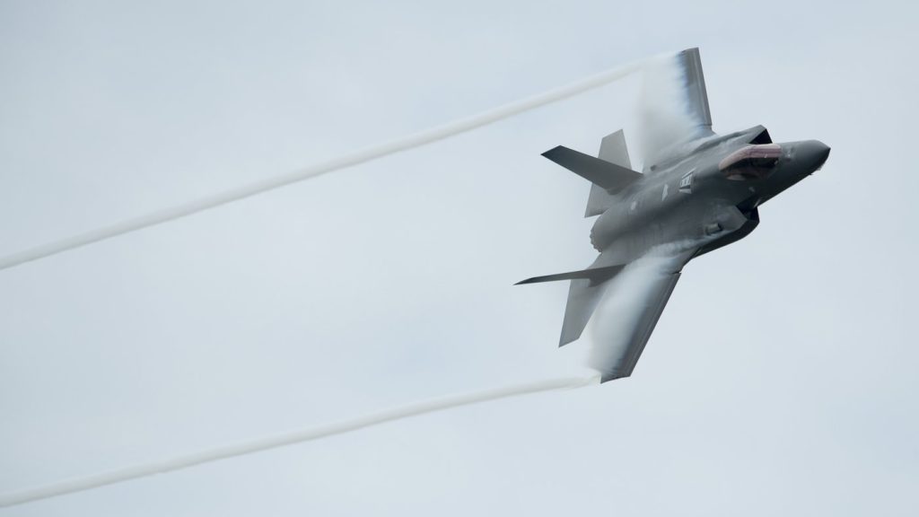 An F-35A Lightning II fighter jet practises for an air show appearance in Ottawa, Friday, Sept. 6, 2019. THE CANADIAN PRESS/Adrian Wyld