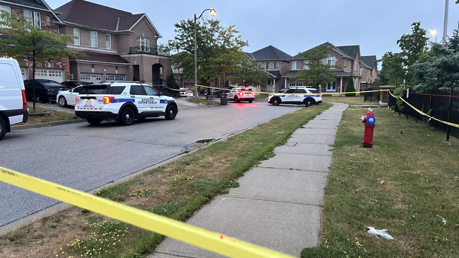 Man dead, another injured in shooting at Brampton home