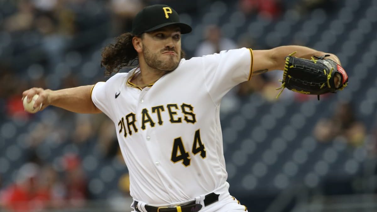 Blue Jays officially sign Cody Ponce to 3-year contract