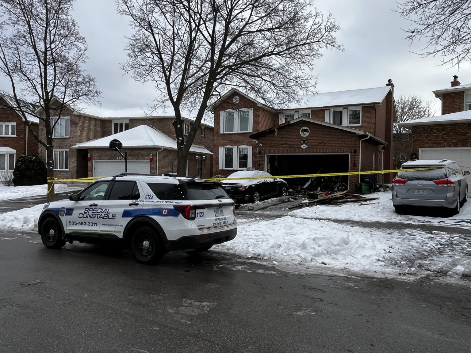 Investigators suspect arson in Mississauga house fire