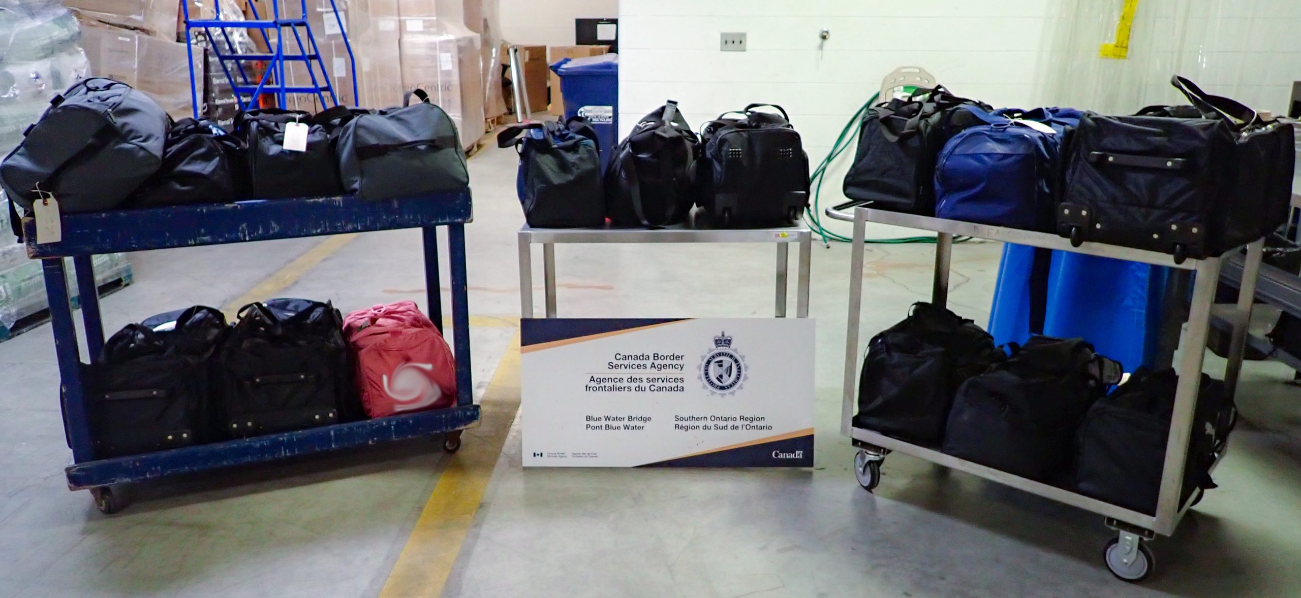 Woodstock man arrested after massive methamphetamine seizure at Blue Water Bridge: CBSA