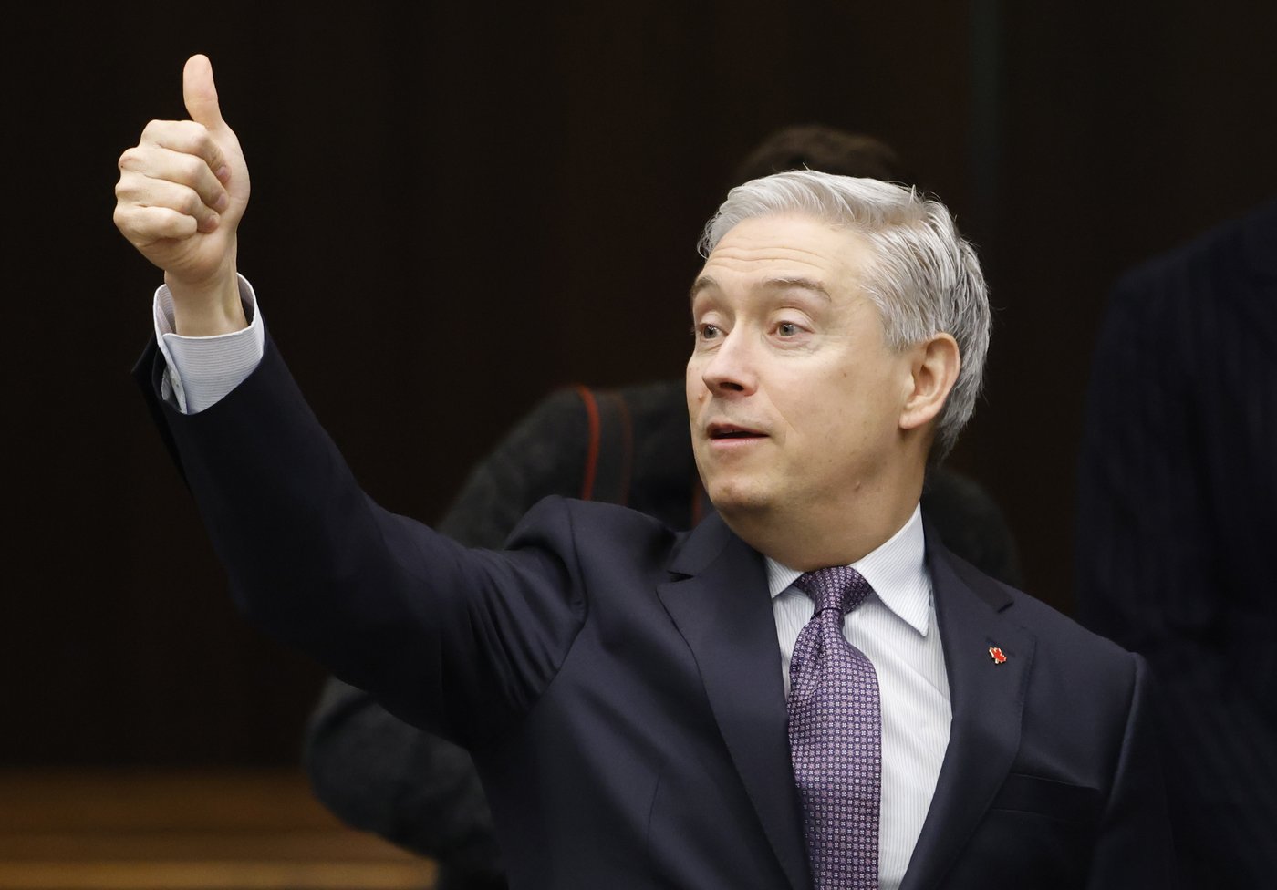 Liberals survive vote on omnibus budget bill