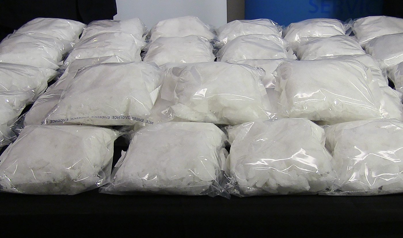 Iowa Career Offender Sentenced to Over 15 Years for Meth and Cocaine Distribution